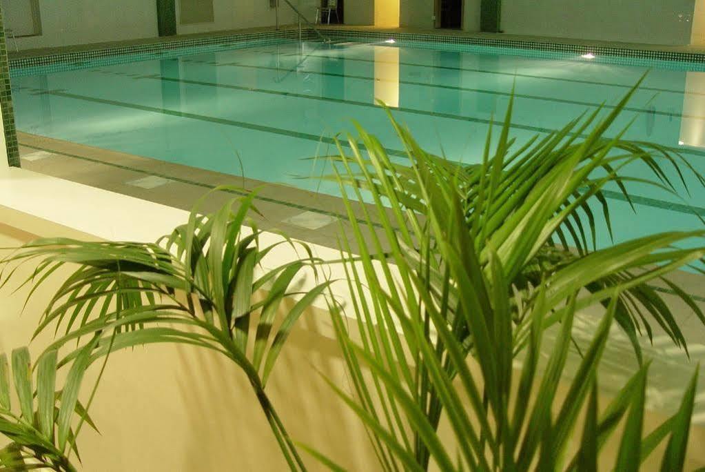 Peresteda Apartments Feering Екстериор снимка
